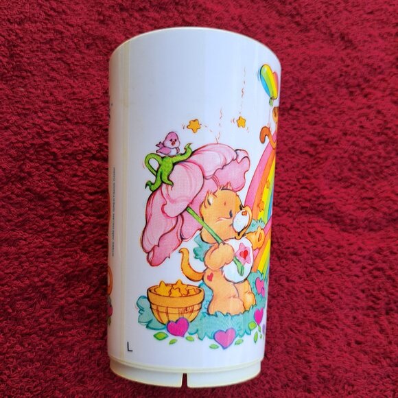 2 Vtg 1985 Care Bears Deka Plastic Cups/Tumbler, Care Bear Cousins Rainbow Cup. - Picture 5 of 13